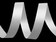 Atlasová stuha oboulící svazky po 5 m šíře 15 mm 101 bílá, 5 m - zvětšit obrázek